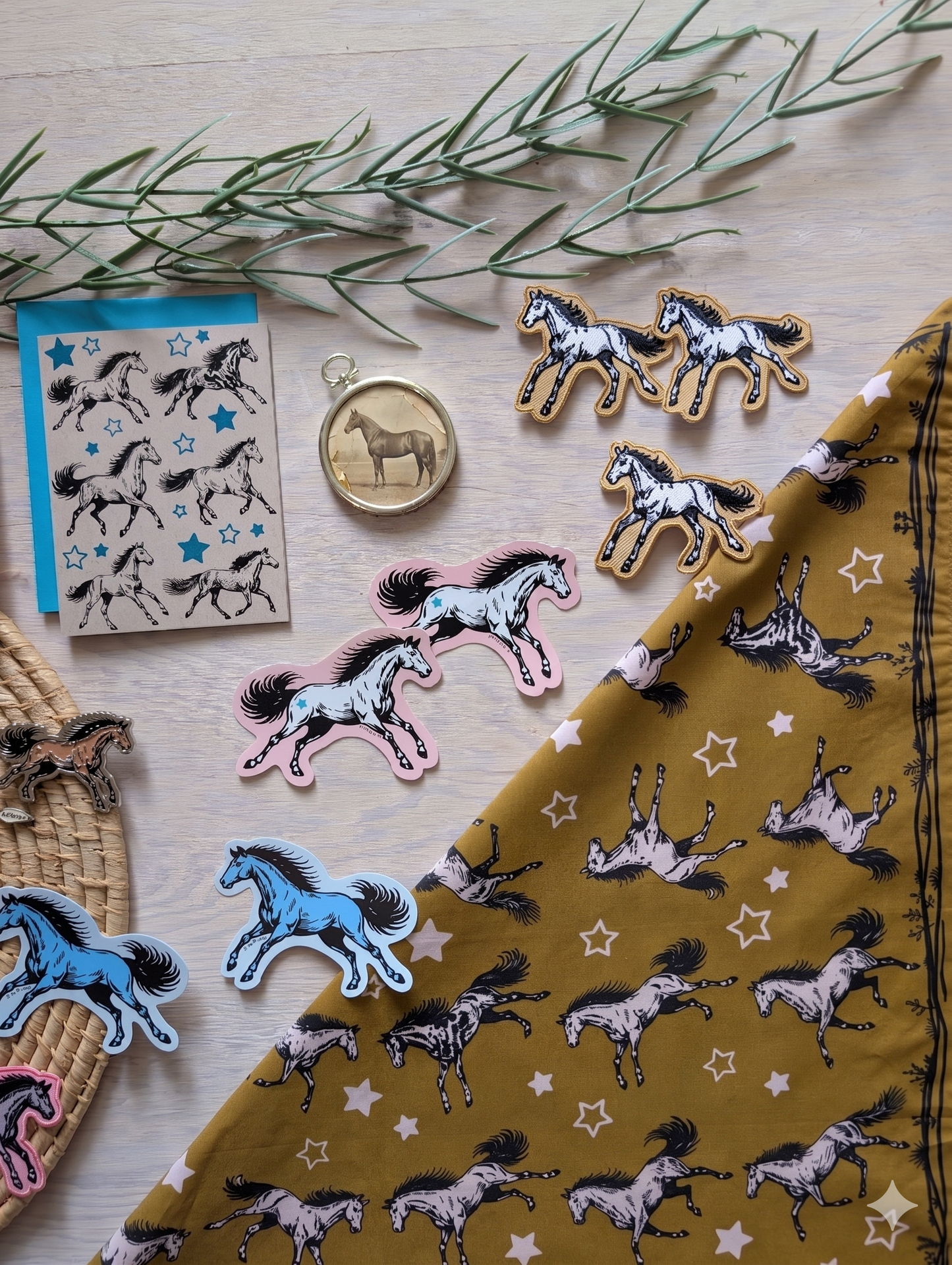 ilikesara | art + goods - Iron-on patch | pink star horse - embroidered Western pony applique