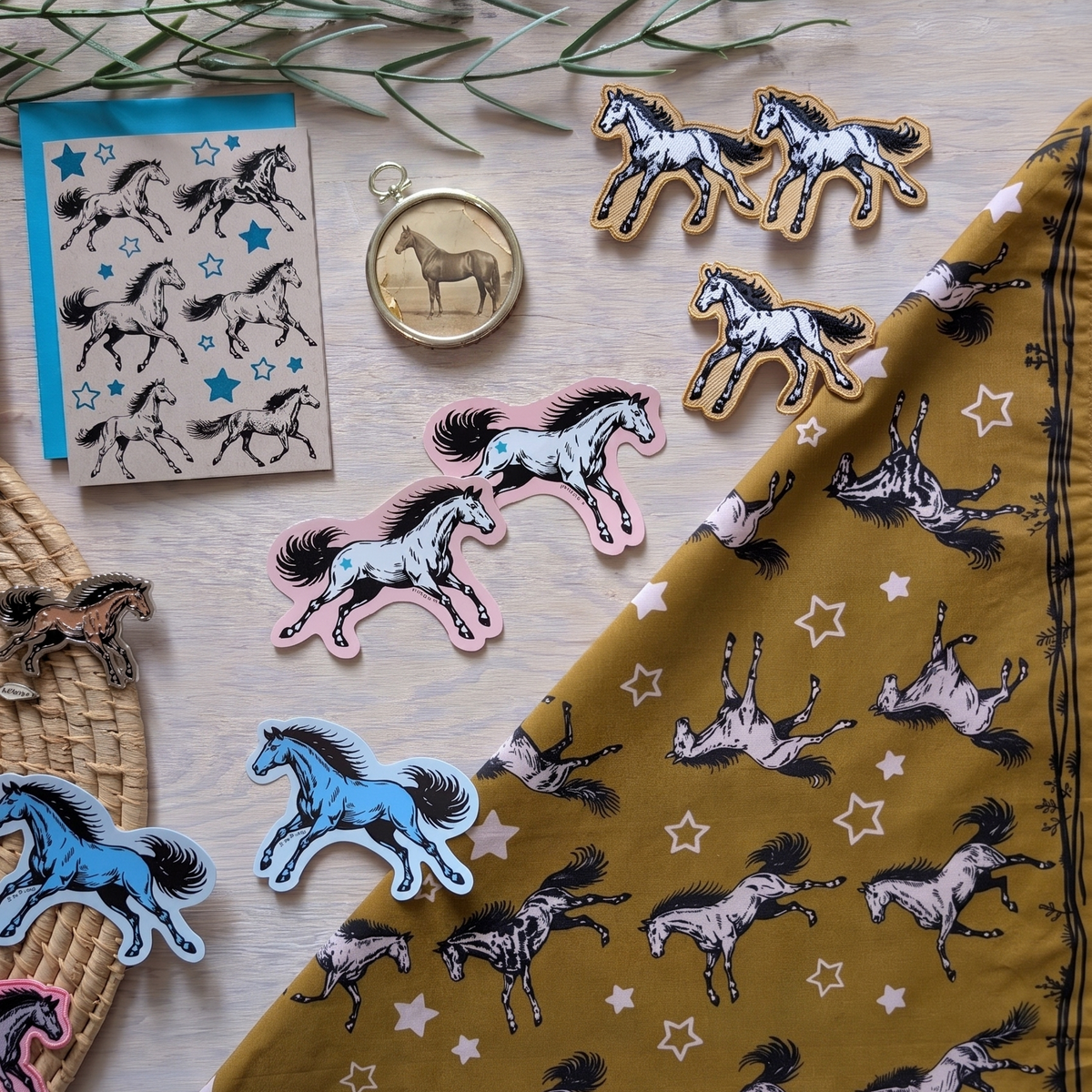 Iron-on patch | pink star horse - embroidered Western pony applique