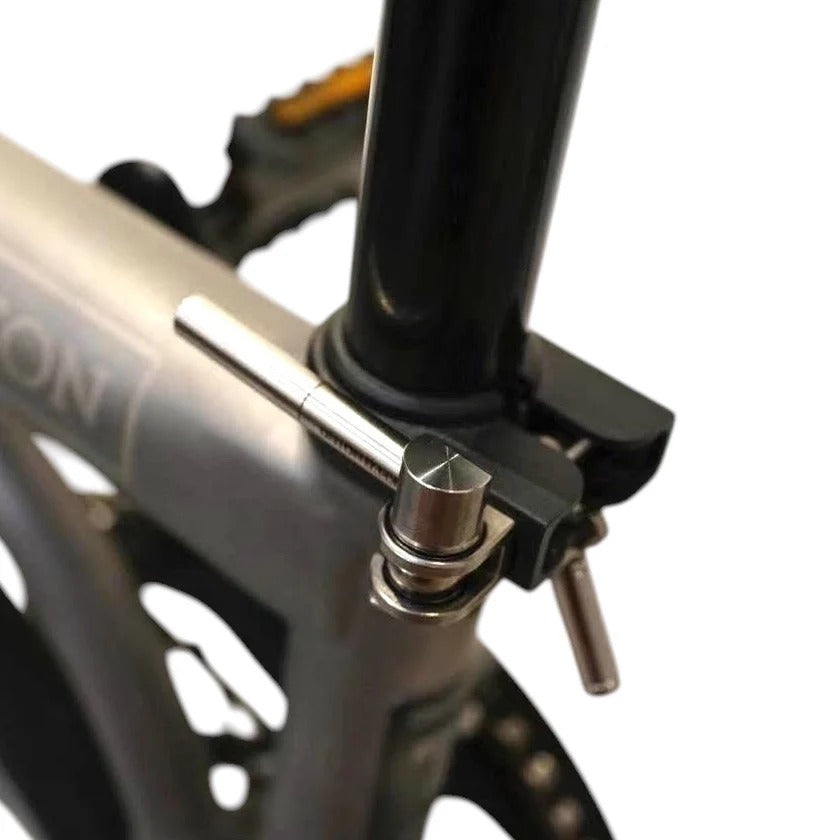 Union Jack TX4 Titanium Seatpost Clamp for Brompton Bicycle, T Line - Black