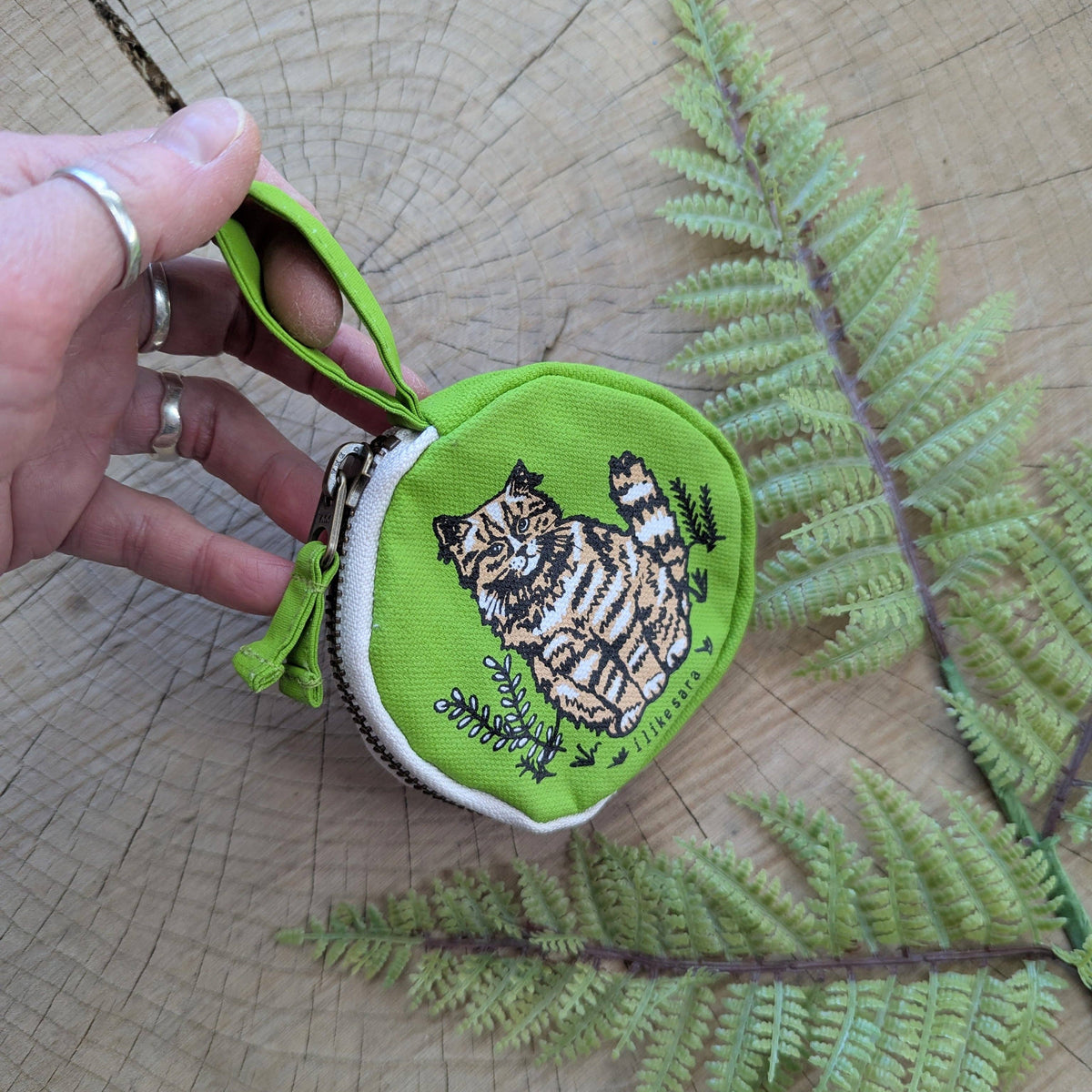 cat - green zipper bag with waterproof lining