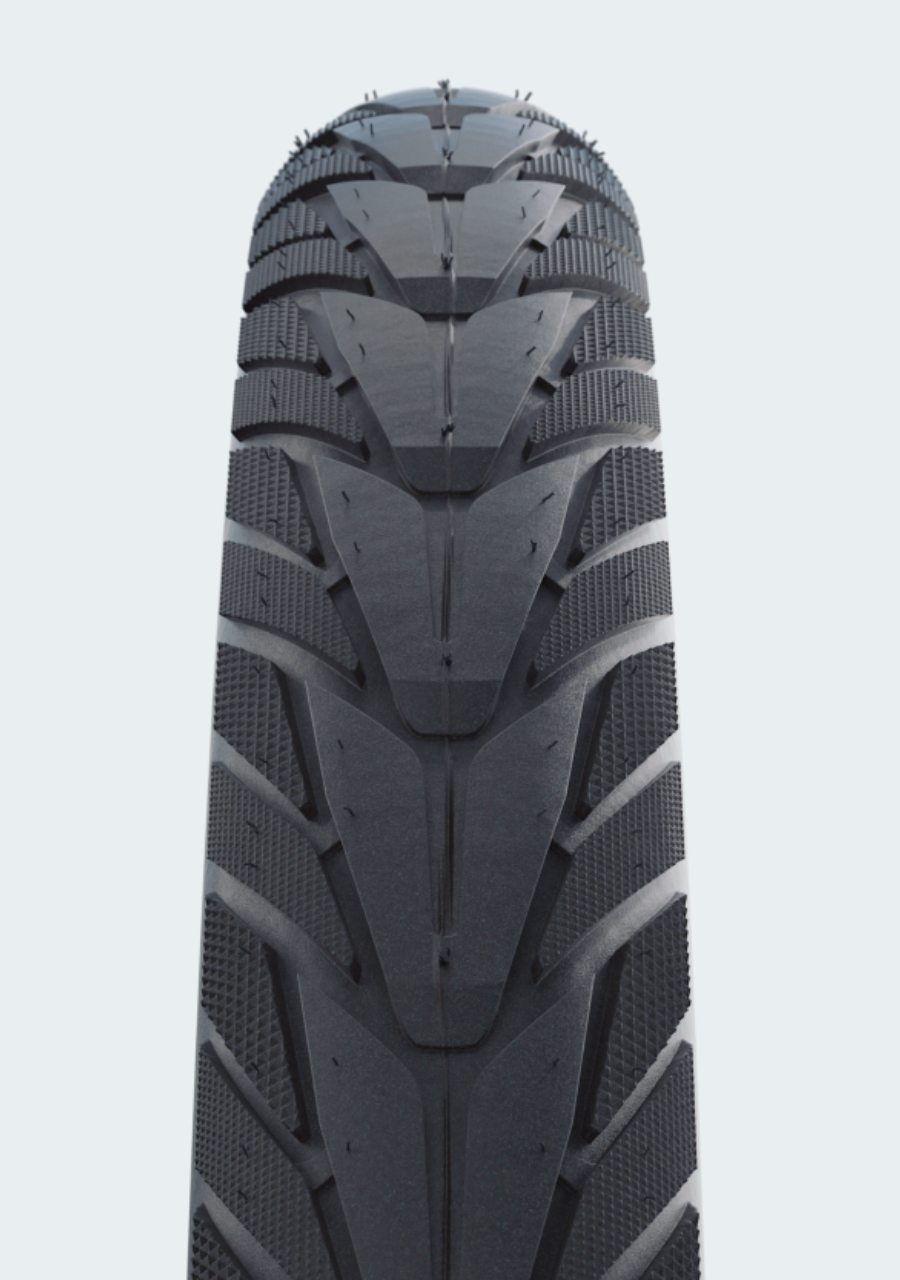 Schwalbe Energizer Plus Tire - 26 x 1.75, Clincher, Wire, Black/Reflective, Performance, GreenGuard, Addix E50