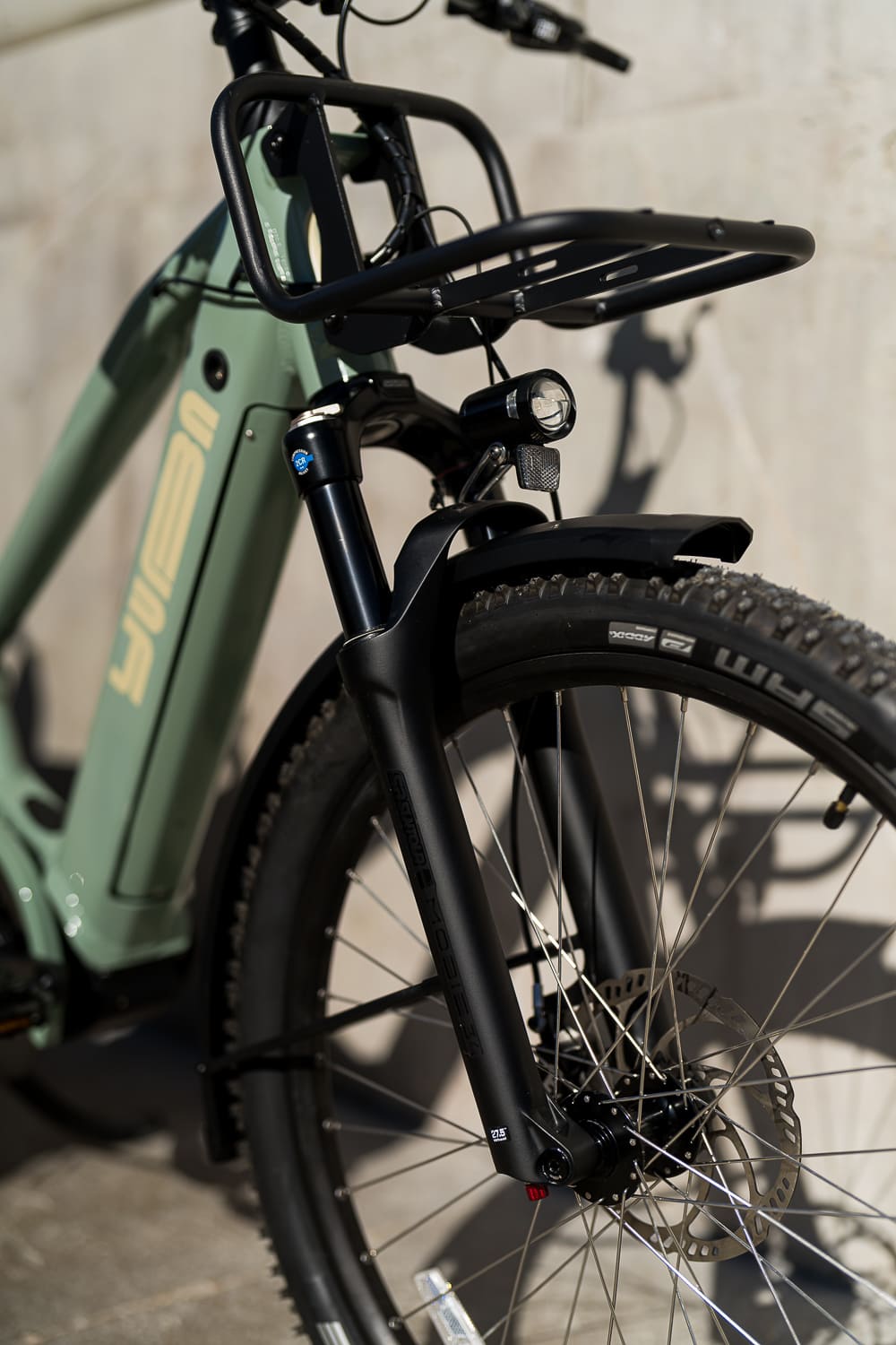 Yuba Spicy Curry Plus Cargo eBike - Bosch Smart System