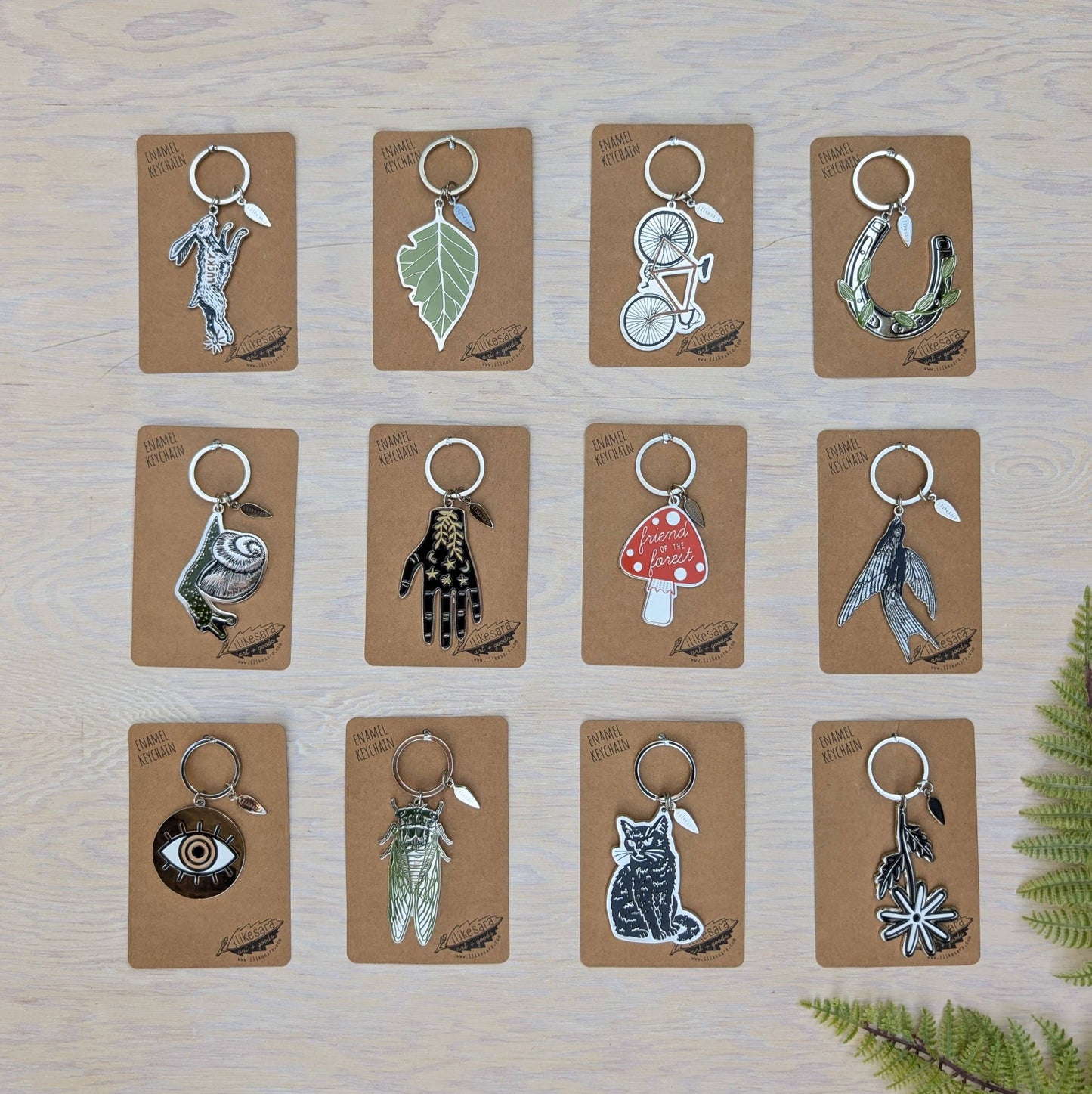 ilikesara | art + goods - Metal enamel keychain / bag charm | black cat