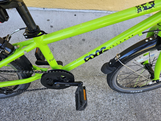 Used Frog 52 Kids Bike Green