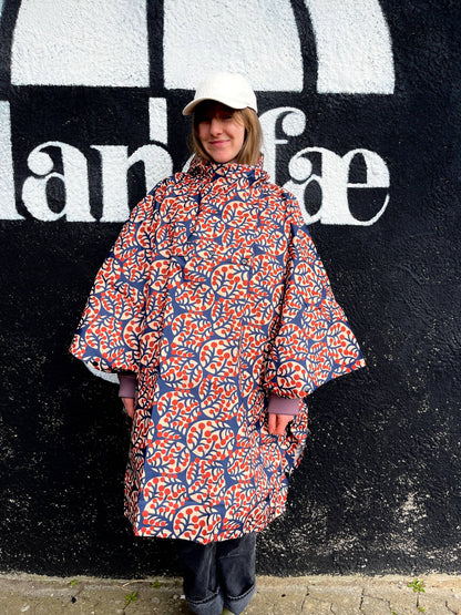 Danefae København - Danepackit Rainponcho Dark Navy MACRO MICRO