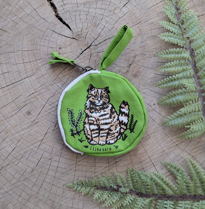 ilikesara | art + goods - Coin pouch | cat - green zipper bag with waterproof lining