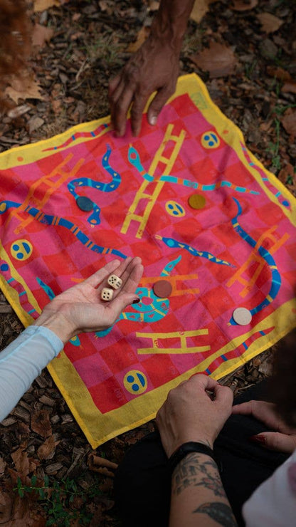 FOUR RABBIT - Snakes and Ladders Bandana Board Game