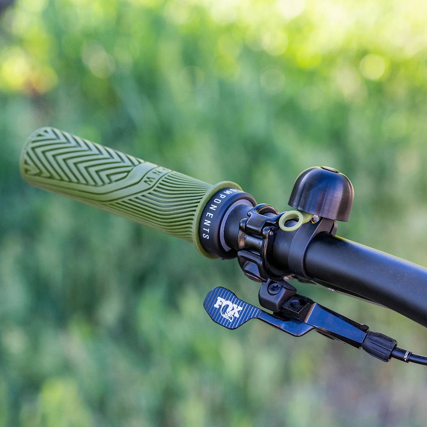 Spurcycle Compact Black/Green Bell