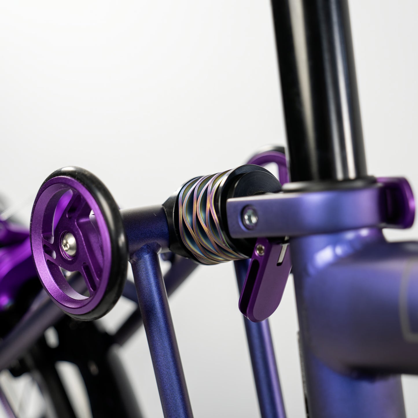 Brompton T Line 4 Speed Vespertine Sea Otter Limited Edition Show Bike