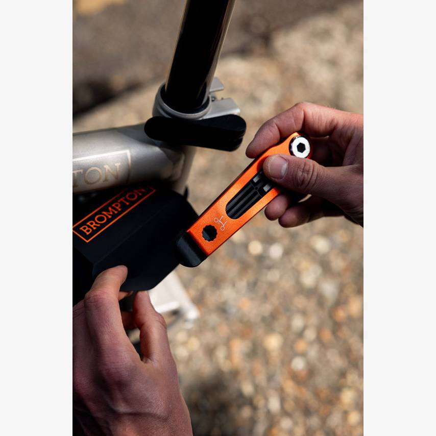 Brompton 20" Puncture Pouch and Multitool for G Line