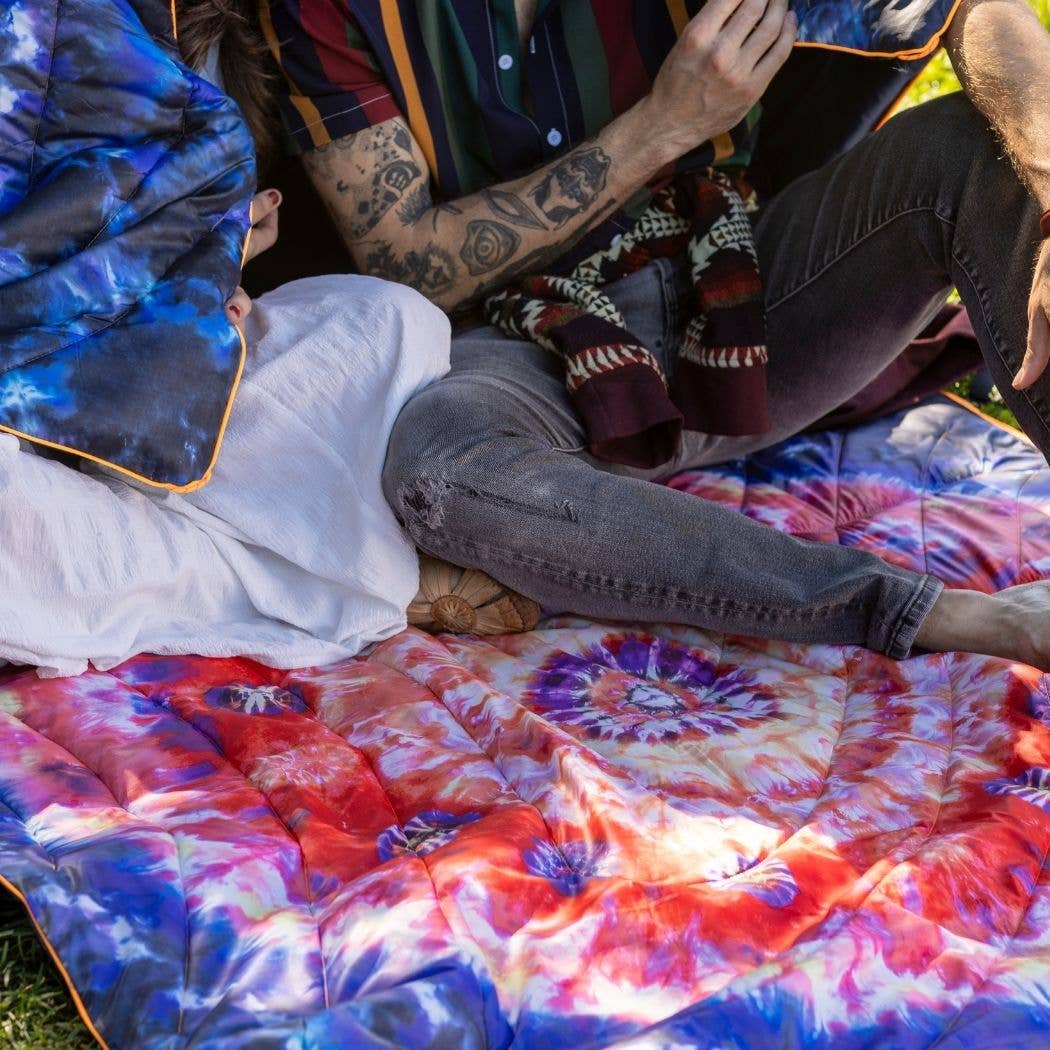 Rumpl - Original Puffy Blanket - Tapestry Tie Dye