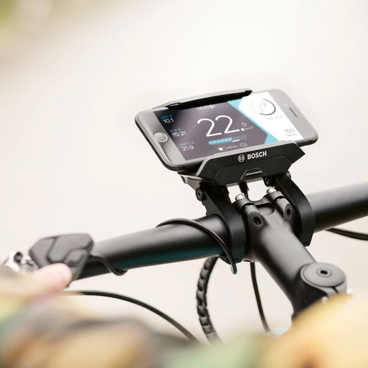 Bosch Aftermarket Kit SmartphoneHub, with 1500mm DU-cable, Universal Mount and Compact Remote and mounting parts