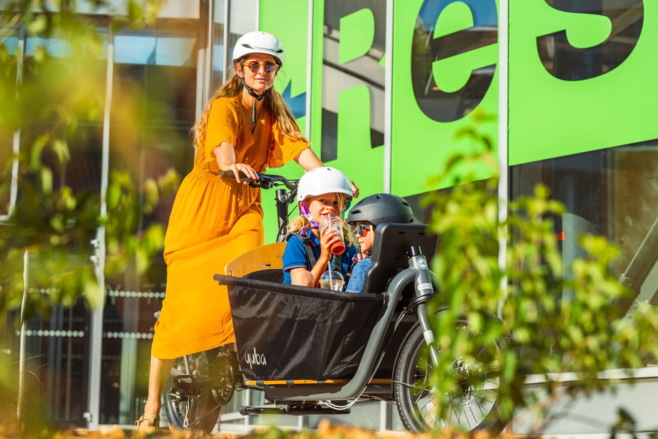 Yuba Supercargo Front Cargo Bike Grey