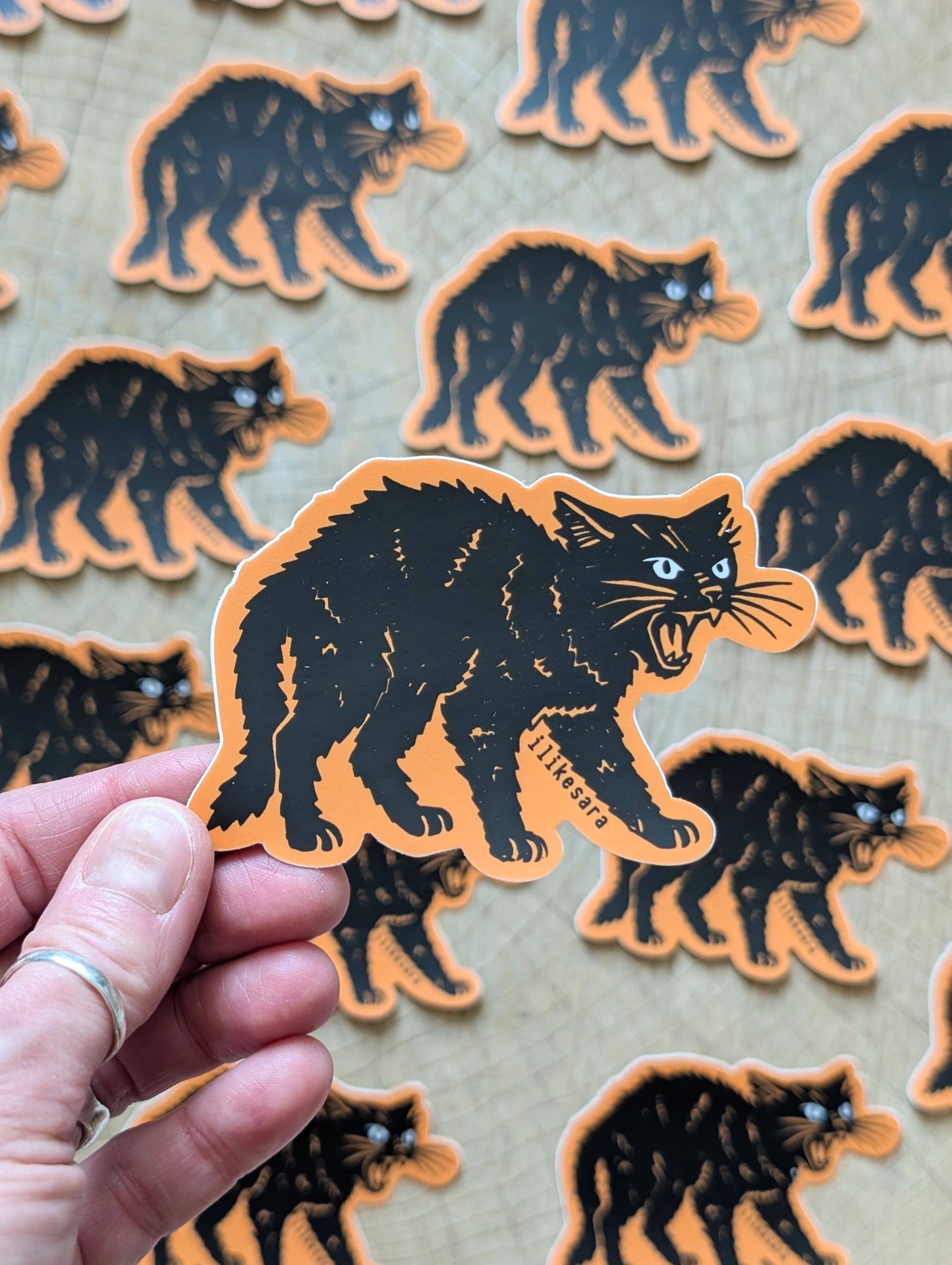 ilikesara | art + goods - Sticker | hissing black cat - waterproof uv-resistant vinyl Halloween kitty decal