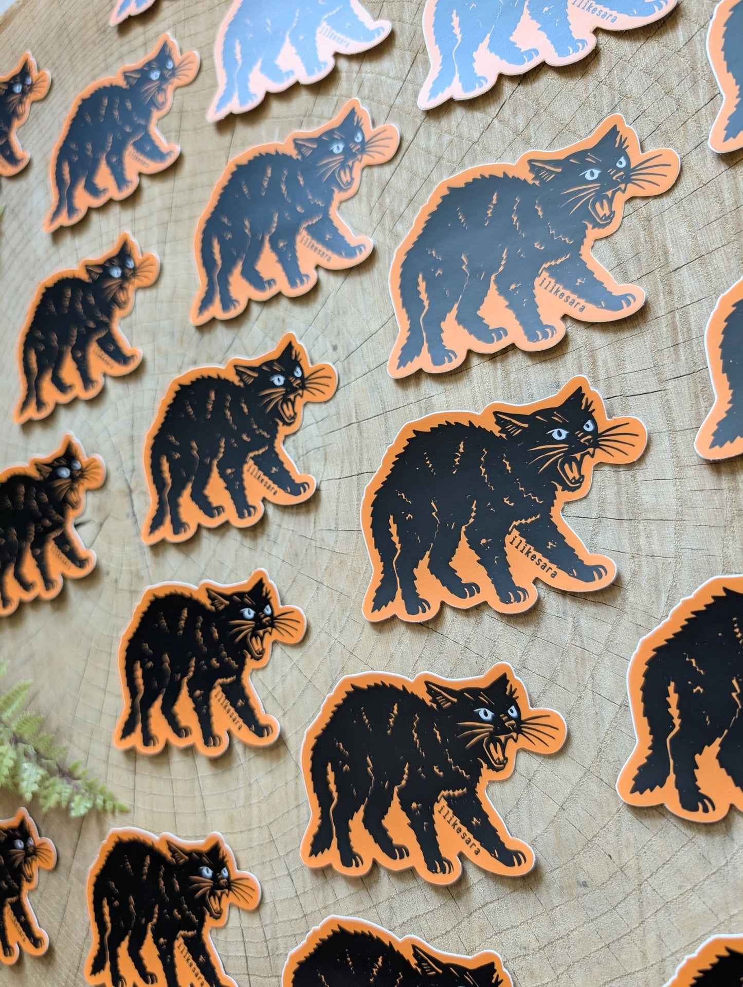ilikesara | art + goods - Sticker | hissing black cat - waterproof uv-resistant vinyl Halloween kitty decal