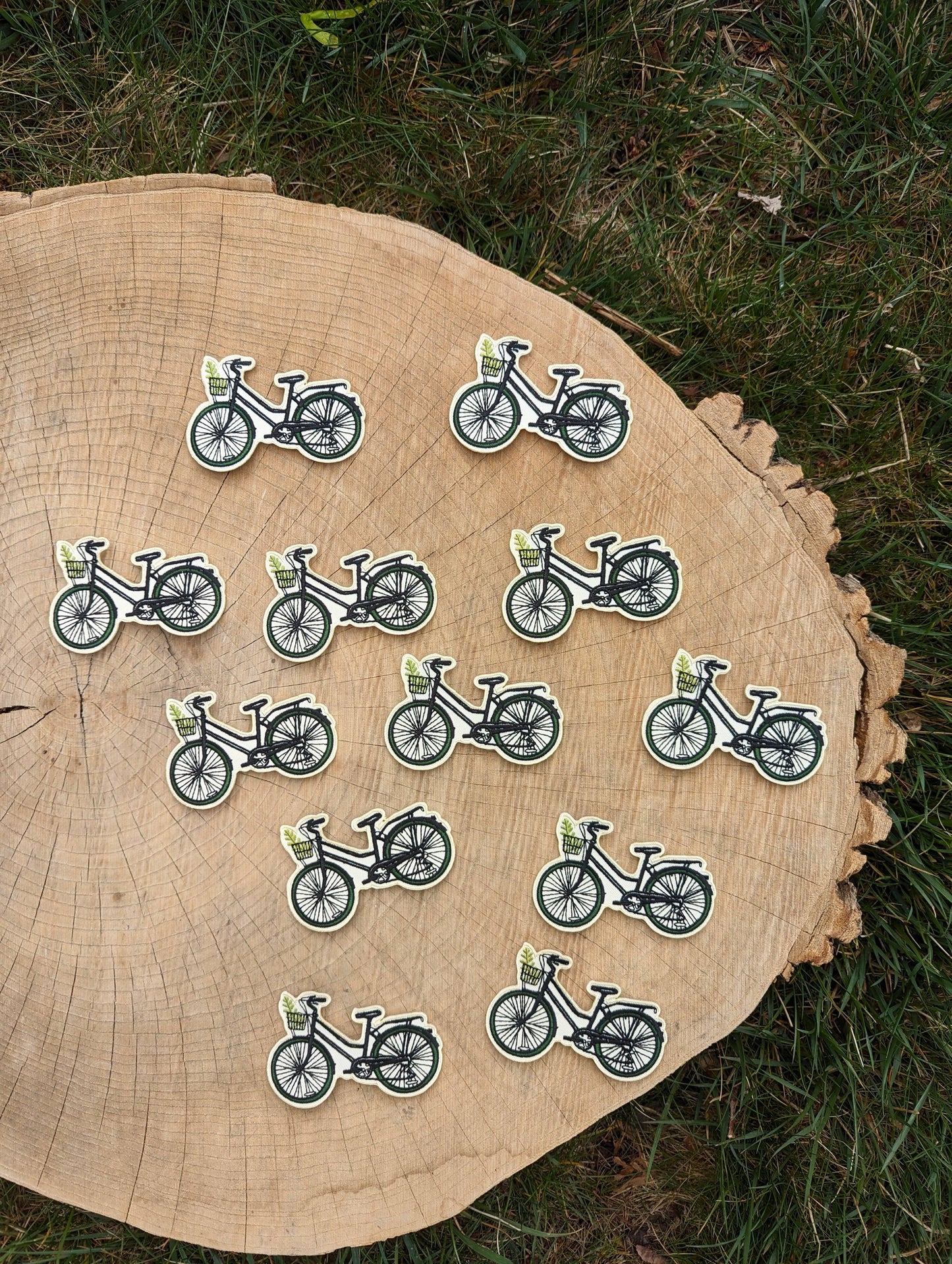ilikesara | art + goods - Iron-on patch | bike with fern - 3.5" x 2.3"
