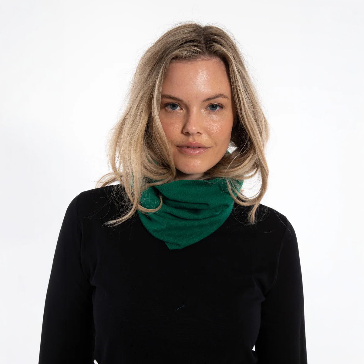 Danefae København - Danebest Friend Merino Neckwarmer Green