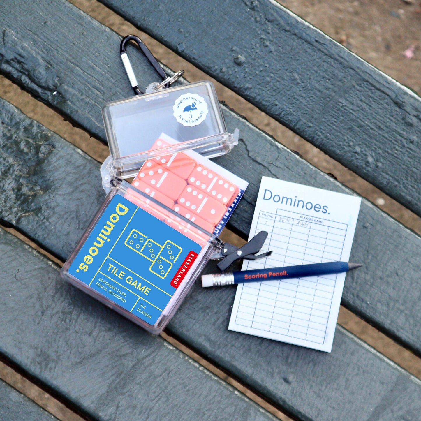 Kikkerland Dominoes. Portable Game