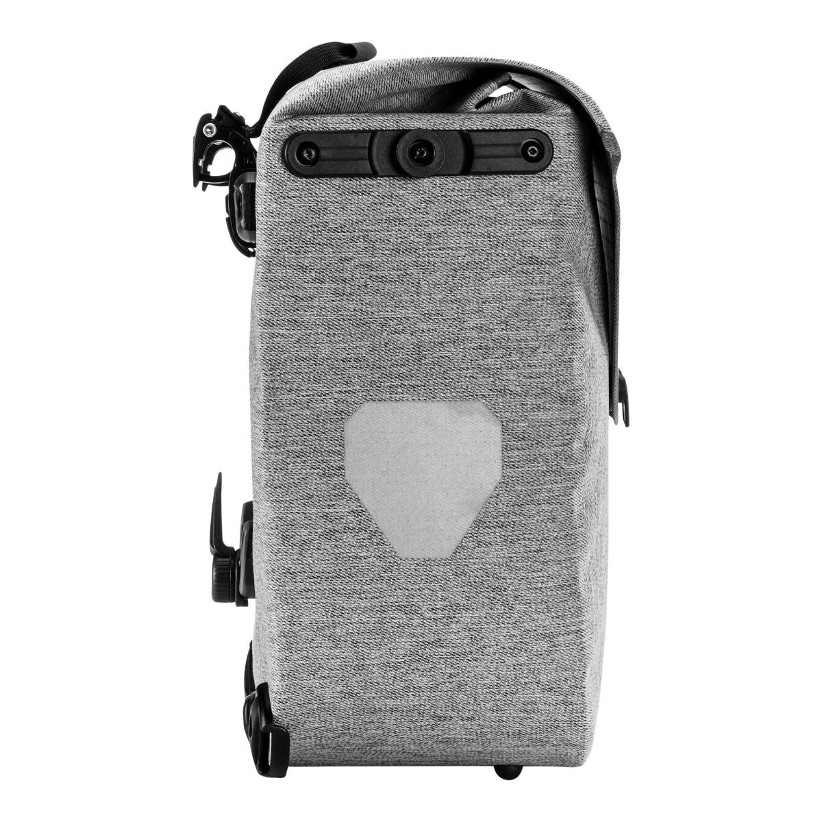 TreatÜrself Ballerina volume pannier Triumph Modern Classics Wax Cotton Pannier, Black, RH - A9518290