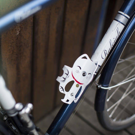 PDW Lucky Cat Bottle Cage - White