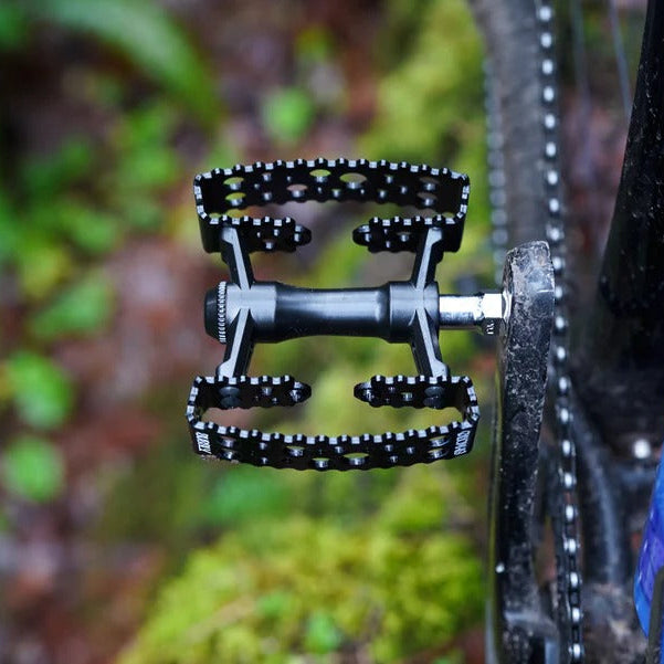 SimWorks by MKS - Bubbly Pedals