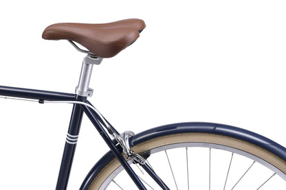 Public V7 Diamond Frame City Bike