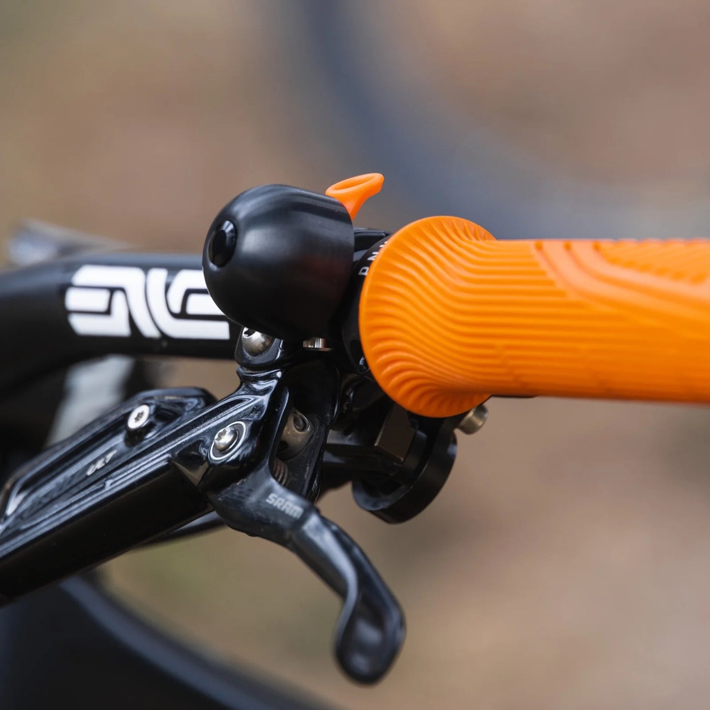Spurcycle Compact Black/Orange Bell